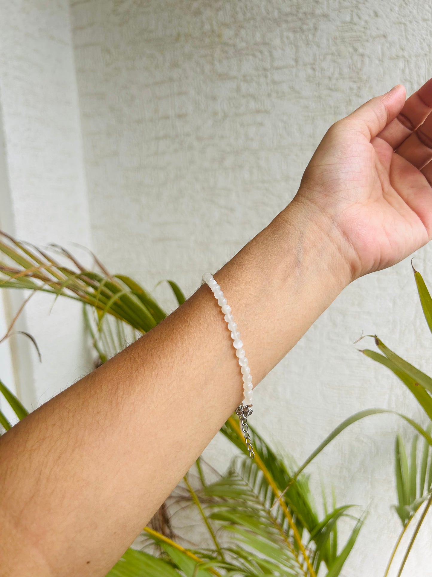 Moonstone 4MM Diamond Cut Bracelet