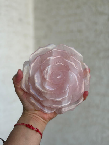 Hand Carved Natural Rose Quartz Rose 🌹