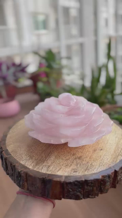 Hand Carved Natural Rose Quartz Rose 🌹